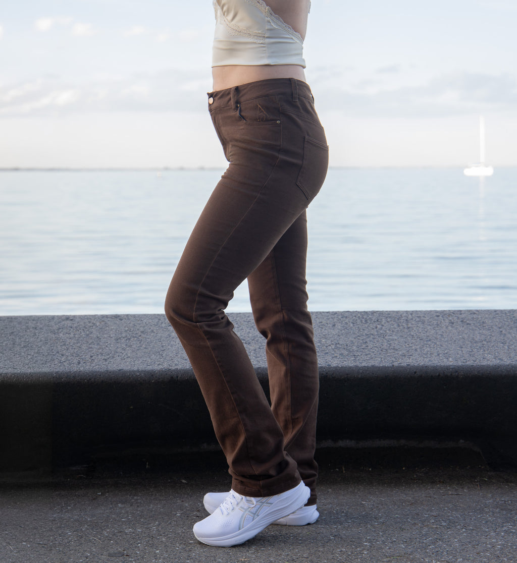 Signature Bootcut Jeans - Brown