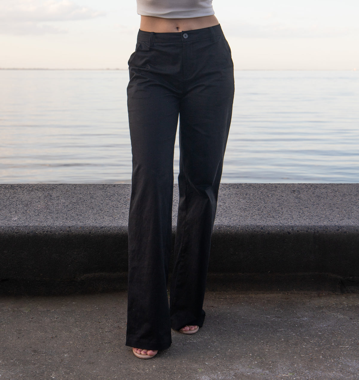 Signature Tailored Pants - Black